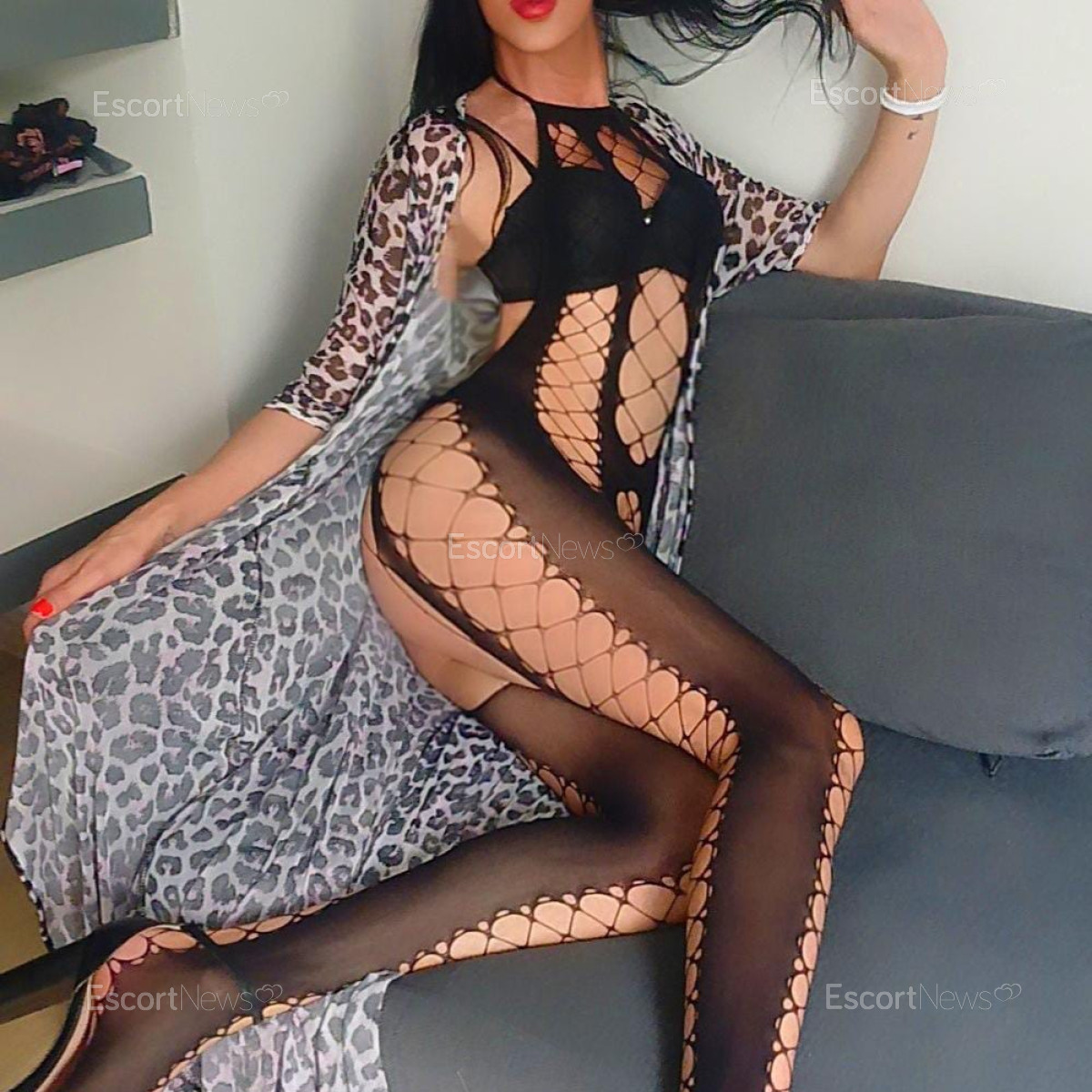 MIRACLE NAUMI 