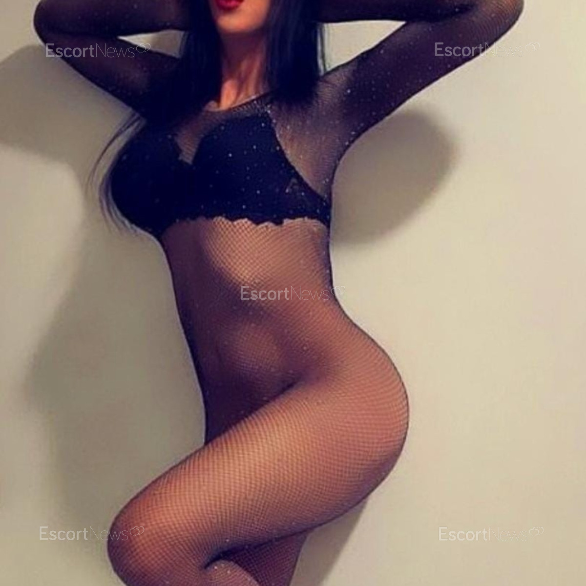MIRACLE NAUMI 