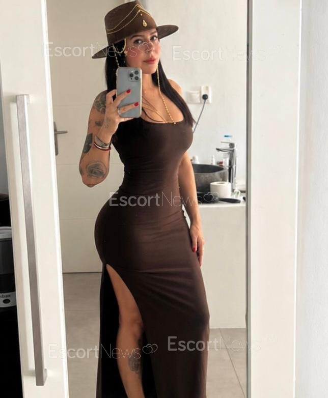 Angelina Royale