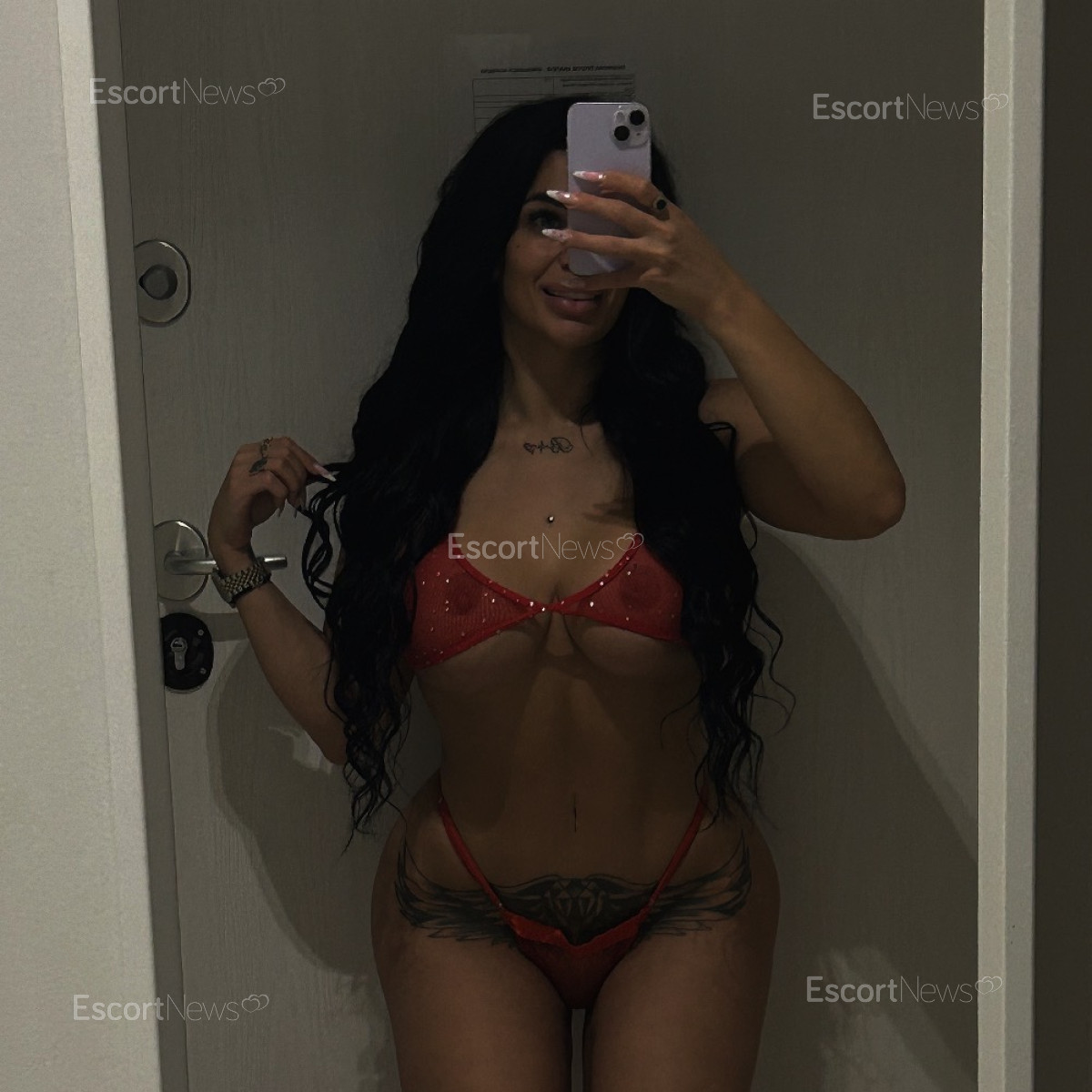 Mistress Alice Js