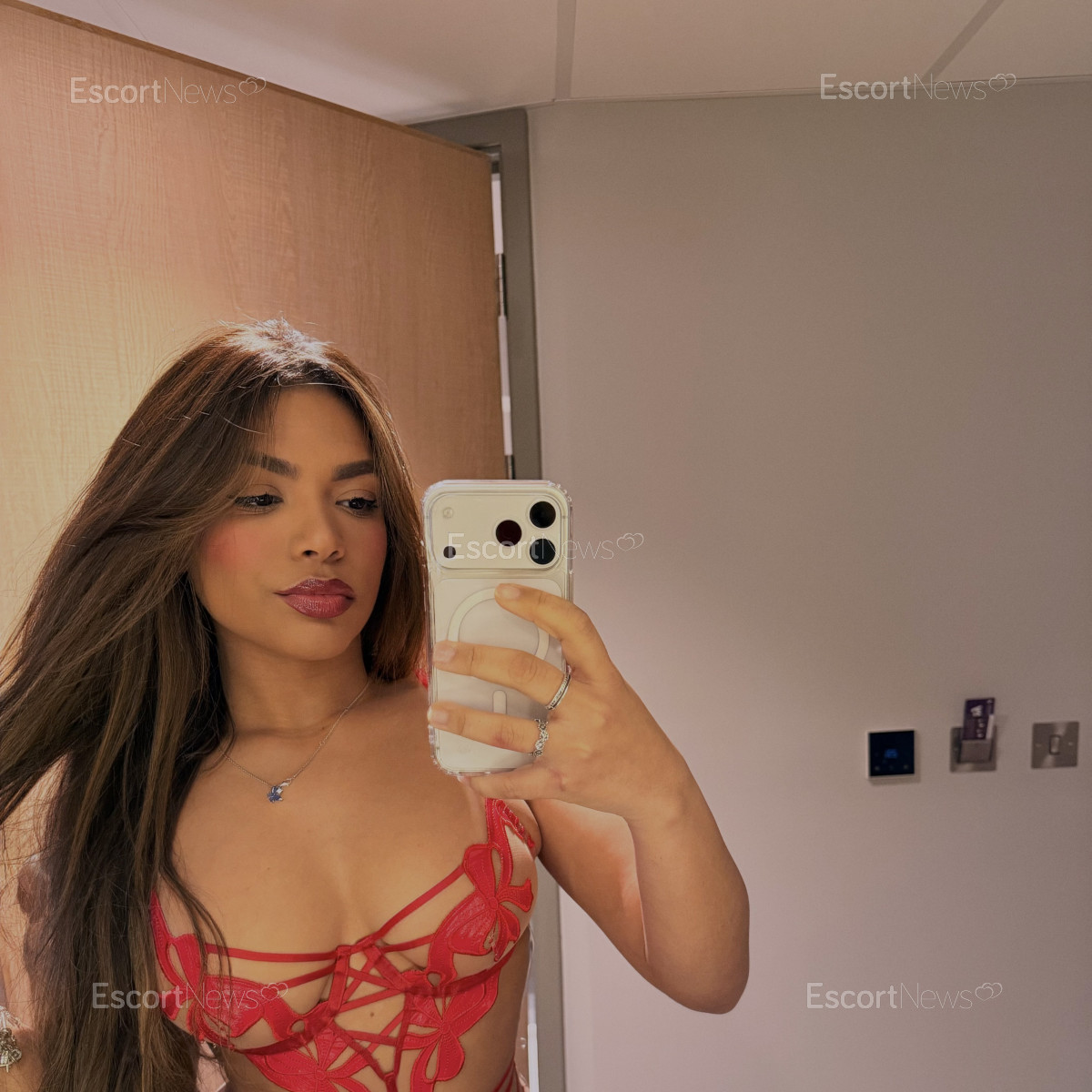 Vivian 